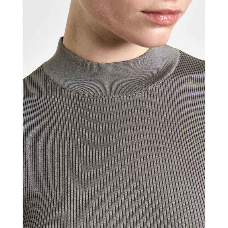 Cue Shiny Rib Elbow Sleeve Knit image number 6